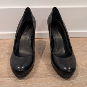 ✨4 for 12 Bandolino Black Leather Platform Heels - Size 7.5
